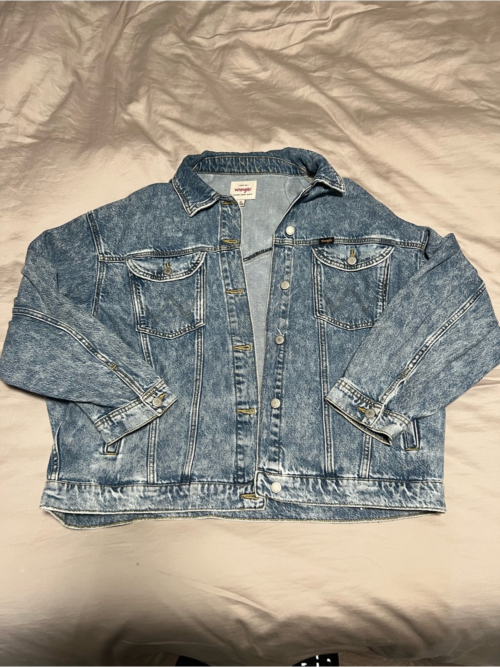 Women’s Wrangler Denim Trucker Jacket Light Acid Wash XL